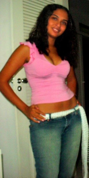 Date this sultry Brazil girl Jacki from ARACAJU B4696