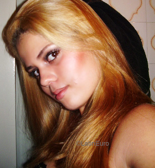 Date this delightful Brazil girl Liciane from GOIANIA B4727