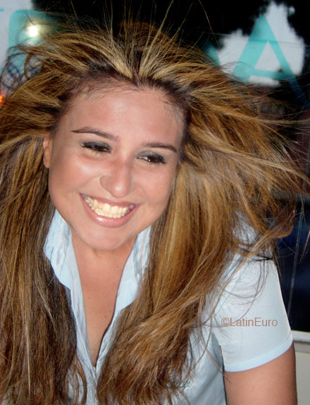 Date this happy Brazil girl Carla from BELEM B4765