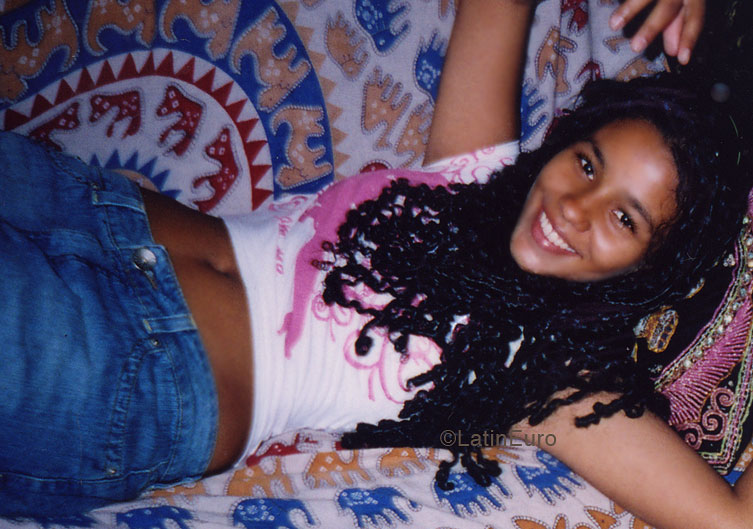 Date this lovely Brazil girl Bruna from MANAUS B4818