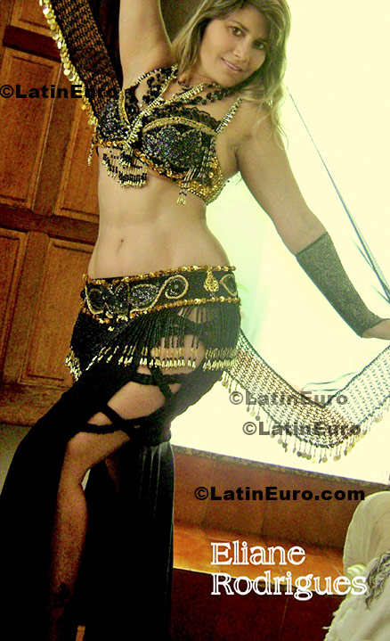 Date this voluptuous Brazil girl Eliane from Londrina B487