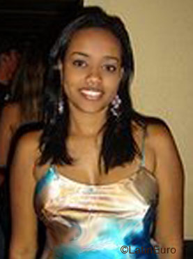 Date this delightful Brazil girl Leticia from GOIANIA B4891