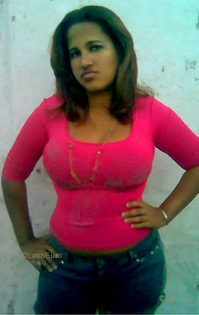 Date this tall Brazil girl Andreza from RECIFE B3713