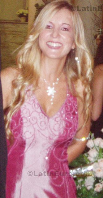 Date this charming Brazil girl Regiane from Santo Andre B507