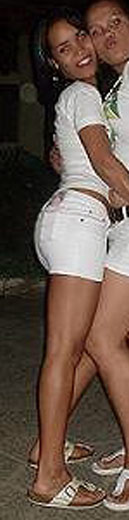 Date this sensual Brazil girl Laiana from MANGARATIBA B5088