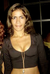 Date this gorgeous Brazil girl Danielle from ARCOVERDE B5093
