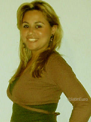 Date this stunning Brazil girl Karina from LINHARES B5166