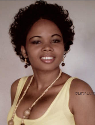 Date this sultry Brazil girl Sandra from CHAPADA B5237