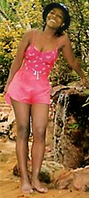 Date this gorgeous Brazil girl Lucilene from SAO PAULO B5409