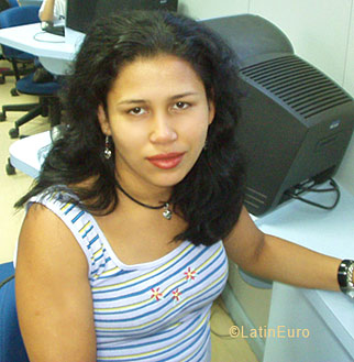 Date this beautiful Brazil girl Moizeane from SAO JOSE B5410