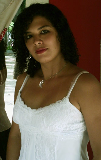 Date this sensual Brazil girl Keylla from UBERLANDIA B5458