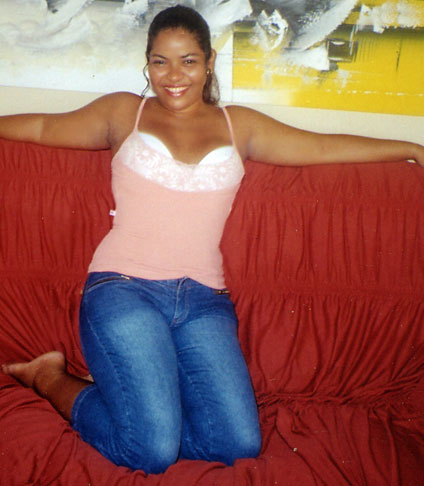 Date this exotic Brazil girl Diana from ANANINDEUA B5464