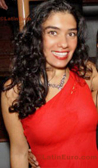 Date this athletic Brazil girl Luciana from Sao Paulo B547