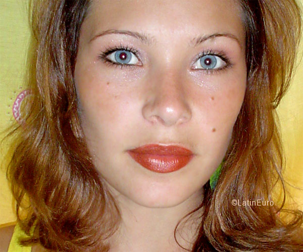 Date this sultry Brazil girl Danielle from SAO PAULO B5489