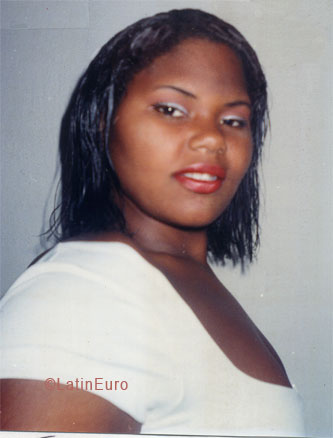 Date this sensual Brazil girl Bruna from ARARUAMA B5542