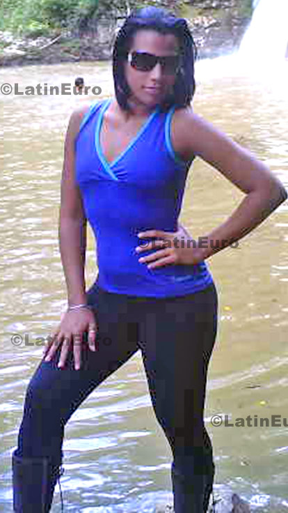 Date this passionate Brazil girl Maria from Luca S Do Rio Verde B558