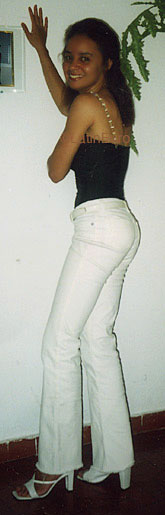 Date this happy Brazil girl Silvana from SAO PAULO B5660