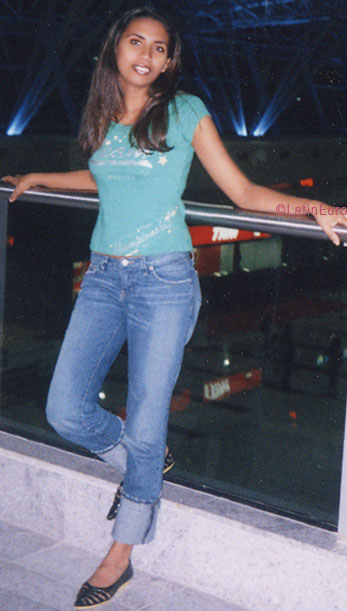 Date this sultry Brazil girl Samara from RECIFE B5707