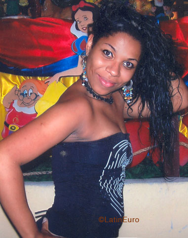 Date this hard body Brazil girl Tatiana from  B5738
