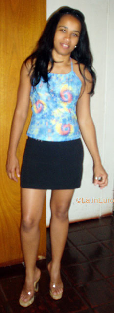 Date this sensual Brazil girl Livea from BRASILIA B5866