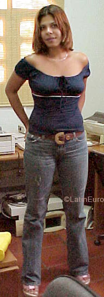 Date this athletic Brazil girl Ana from RECIFE B6033