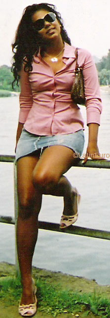 Date this hard body Brazil girl Giselle from RIO DE JANEIRO B6040