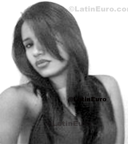 Date this passionate Brazil girl Aline from Araguaina B605