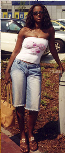 Date this delightful Brazil girl Cristiane from RIO DE JANEIRO B6086