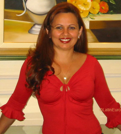 Date this delightful Brazil girl Silene from GOIANIA B6138