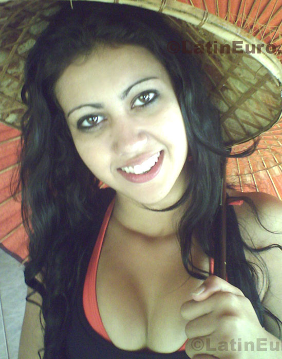 Date this voluptuous Brazil girl Deise from Sao Jose do Rio Preto B616