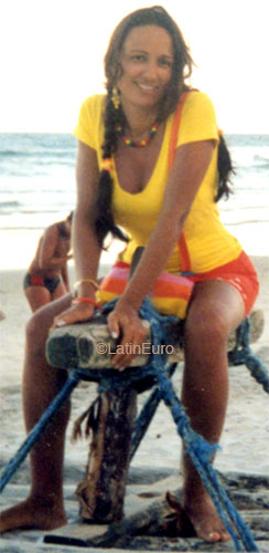 Date this good-looking Brazil girl Frilda from PATOS DE MINAS B6161