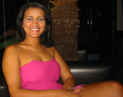 Date this stunning Brazil girl Fernanda from  B6187