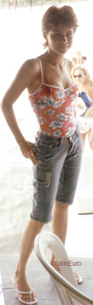 Date this attractive Brazil girl Tereza from BRASILIA B6345