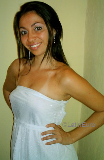 Date this attractive Brazil girl Neide from ITOBI B6410