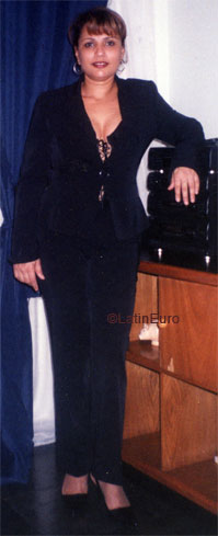 Date this good-looking Brazil girl Irany from IPATINGA B6545