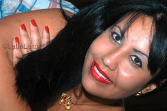 Date this sensual Brazil girl Kelly from BRASILIA B6553
