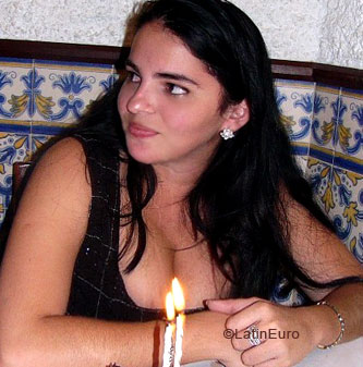 Date this charming Brazil girl Andreia from TOCANTINS B6702