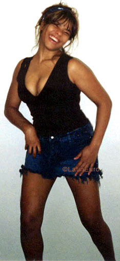 Date this voluptuous Brazil girl Vania from SAO PAULO B6780