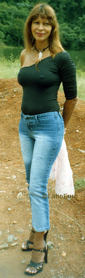 Date this attractive Brazil girl Elza from SAO VICENTE B6786