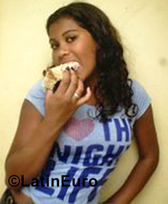 Date this tall Brazil girl Keli from Sao Paulo B681