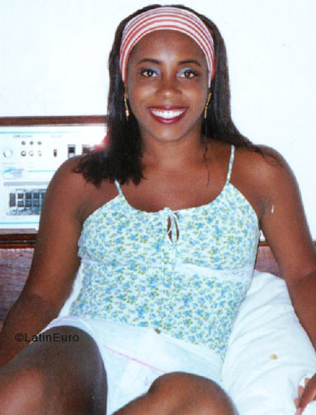 Date this fun Brazil girl Flavia from RENASCENCA B6847