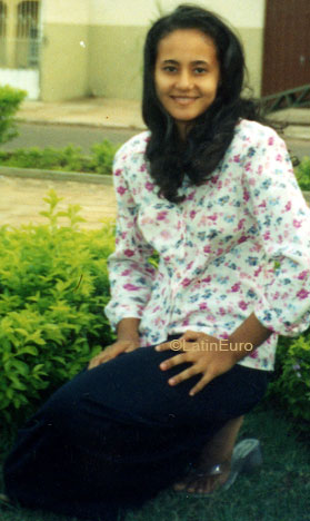 Date this good-looking Brazil girl Marcia from CACERES B6961