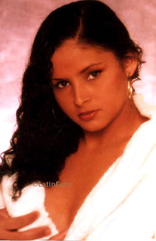 Date this beautiful Brazil girl Ivone from FORTALEZA B6980