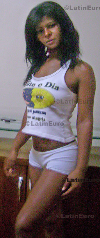 Date this passionate Brazil girl Luciana from Rio De Janeiro B708