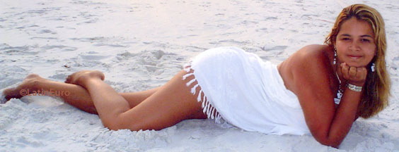 Date this lovely Brazil girl Andreza from SAO PEDRO DA ALDEIA B7195