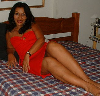 Date this voluptuous Brazil girl Vania from SALVADOR B7254