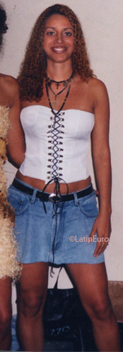 Date this foxy Brazil girl Jadna from VITORIA B7343