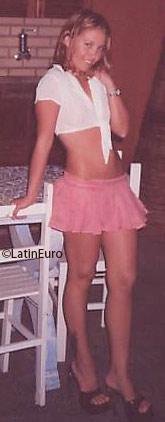 Date this athletic Brazil girl Laura from SAO PAULO B7355