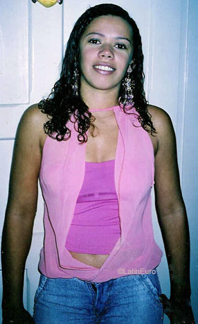 Date this lovely Brazil girl Thaise from BELEM B7489