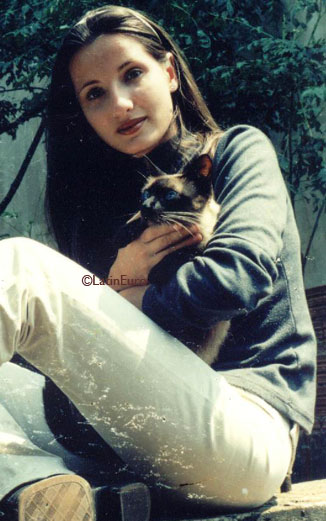 Date this stunning Brazil girl Geruza from JARDIM B7506